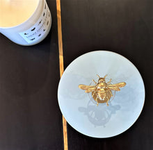 Load image into Gallery viewer, Bee Handpainted Ceramic Round Box

