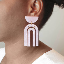 Load image into Gallery viewer, Mia Earrings
